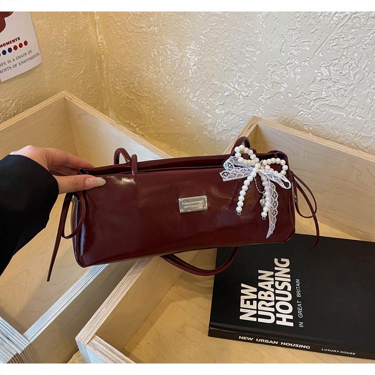 Korean Style Elegant Women's Single Shoulder Underarm Bag - Trendy High-End Commuter Fashion