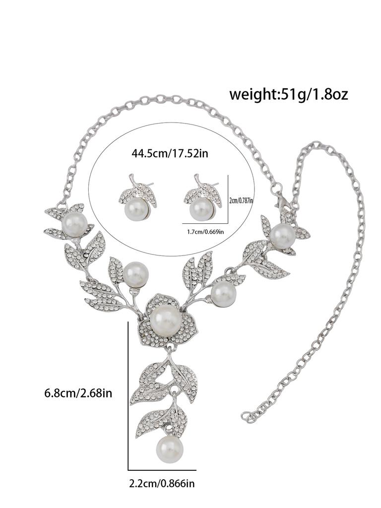 European and American Necklace Earrings Two-piece Set Flower Bride Retro High-end Design Sense