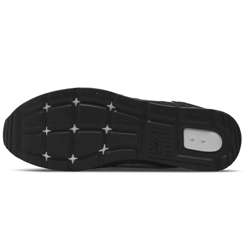 Nike Venture Runner Wide 'Schwarz Weiß' DM8453-002