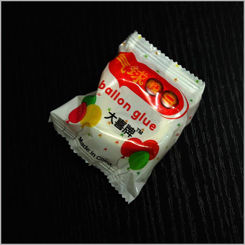 

Набір для прикраси повітряними кулями: Клейові крапки та стрічка для днів народжень та весіль