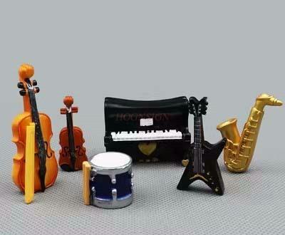 Simulated Mini Cello Violin Piano Musical Instrument Model Doll Cartoon Micro Landscape Cake Ornament