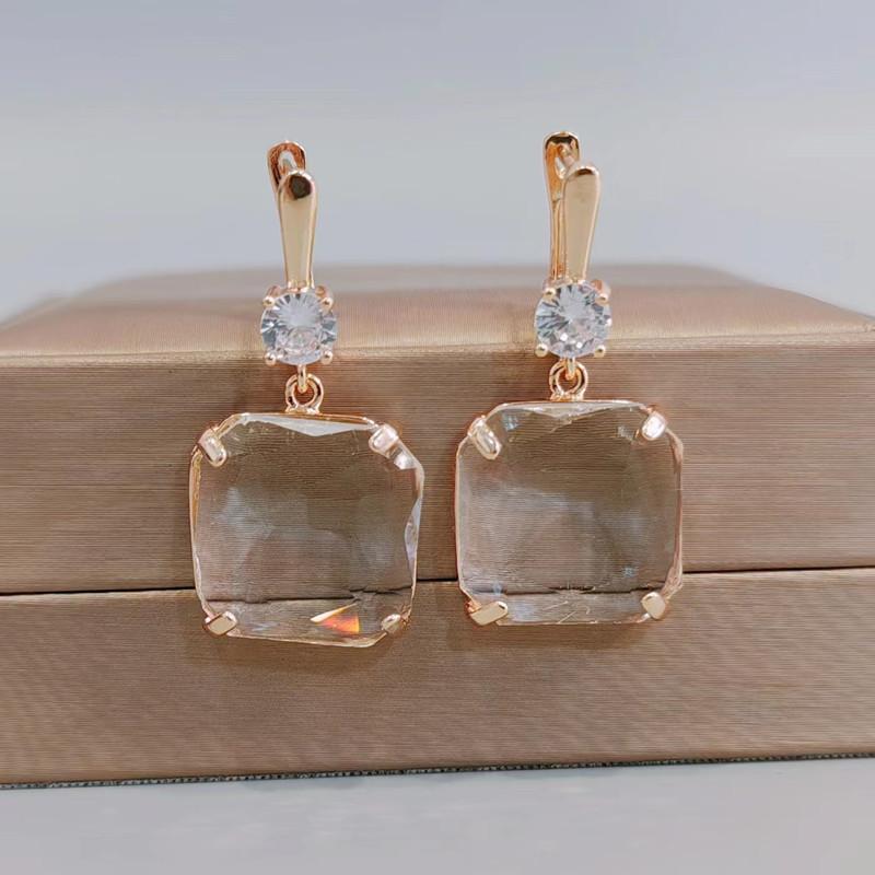 

Женские серьги-капли с квадратным кристаллом циркония, новинка 2023 года, серьги золотого цвета, модные роскошные вечерние ювелирные аксессуары, аксессуары белый