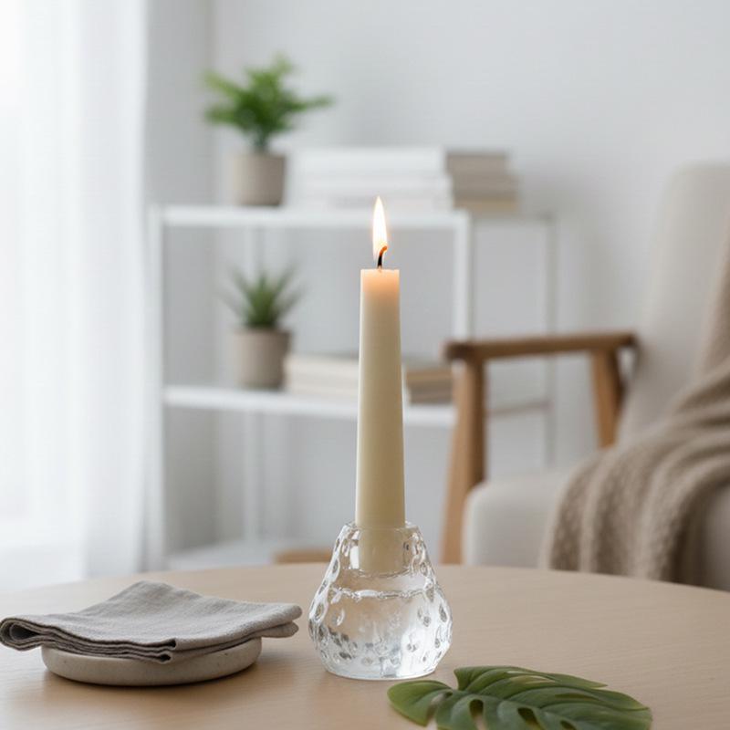 Nordic Minimalist Strawberry Glass Candlestick: Romantic Candle Holder for Dining, Aromatherapy, Wedding Photography Props.