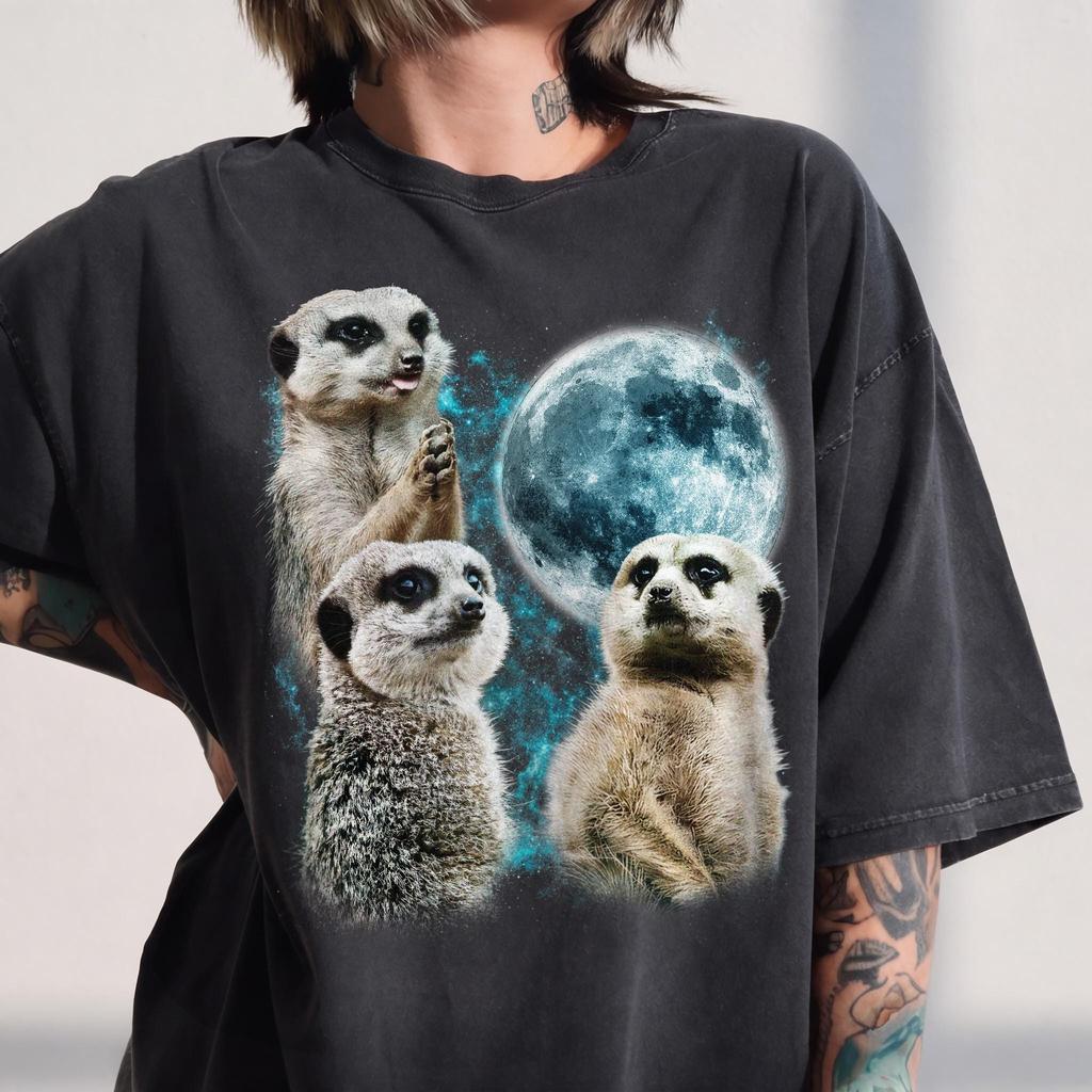 Meerkat Howling Moon Graphic Tee, Starry Night Animal Lover Shirt