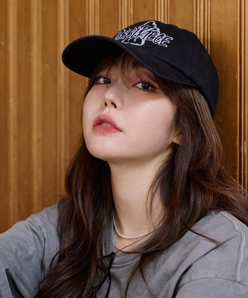 Beobeulpiseu Butterfly Print Ball Cap_Black
