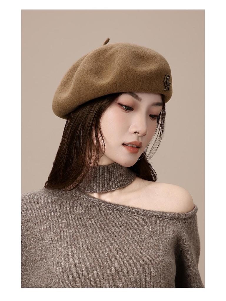 Elegant Large Pure Wool Beret for Women - Retro Autumn/Winter Painter Hat with Warmth and Slimming Effect