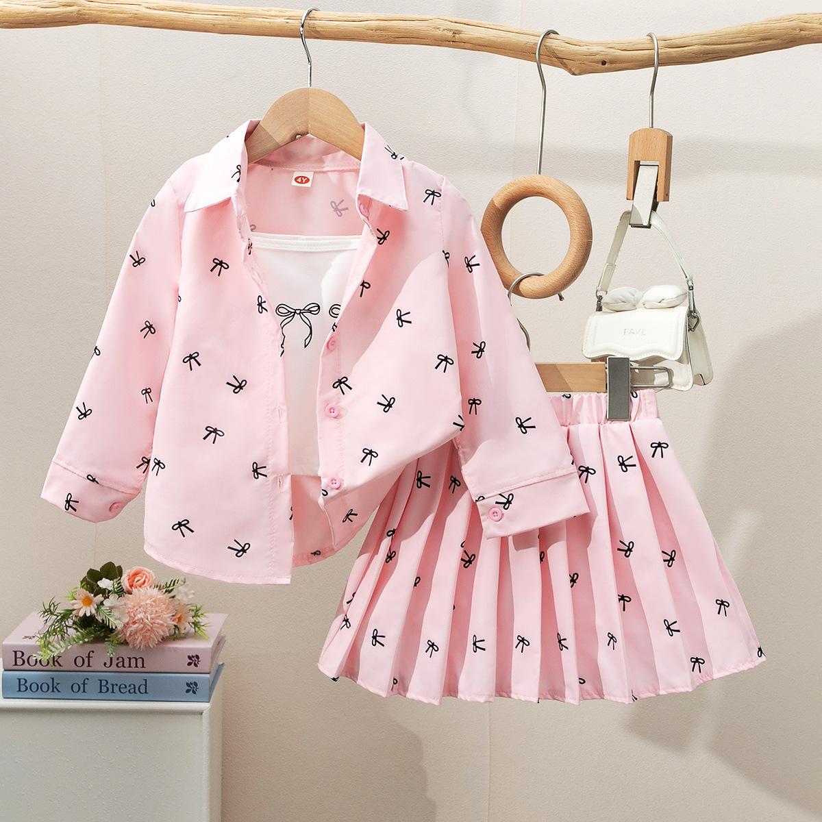 

Girls Sweet Set - Autumn Children s Fashion Strapless V-Neck Top + Collarless Shirt + Short Skirt Set 4Y розовый