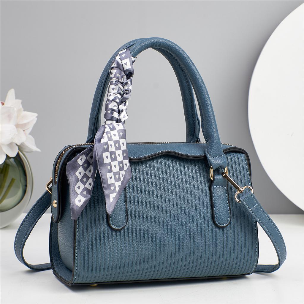 New Embossed Large Capacity Fashionable and Versatile Women's Bag Simple Single-shoulder Handbag Fashionable Crossbody Bag
