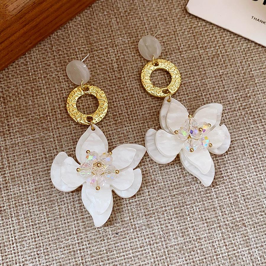 Silver Needle Resin Flower Tassel Earrings: Vintage, Versatile, Light Luxury Fashion Jewelry for Women