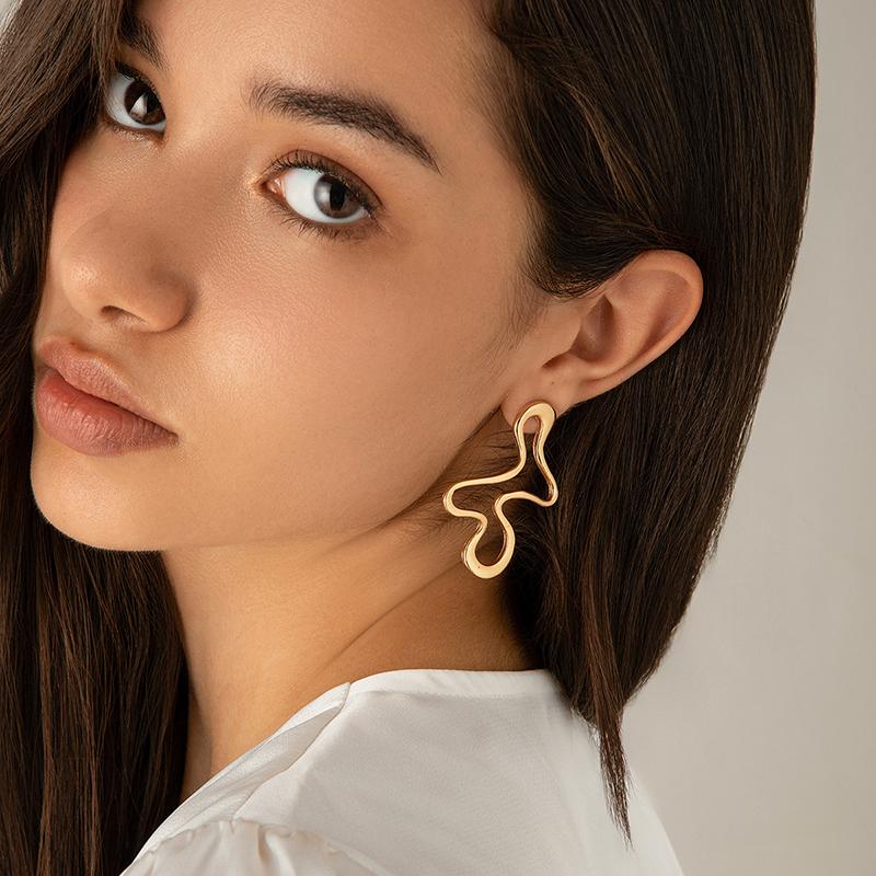 Minimalist Irregular Hollow Geometry Metal Stud Earrings Punk Statement Gold Color Earring Women's Charm Ear Jewelry