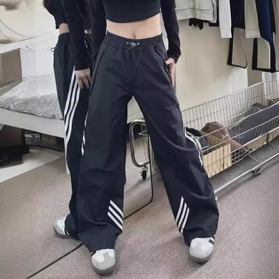 2024 Frühjahr/Sommer American Vibe Gestreifte Sporthose mit weitem Bein für Damen