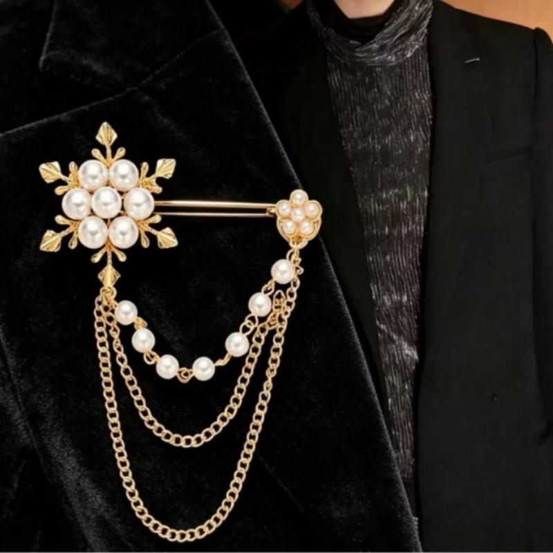 Elegant Women Pearl Snowflake Chain Tassels Brooch Gifts Chain Pin Jewelry Accessories Exquisite Clothes Brooches