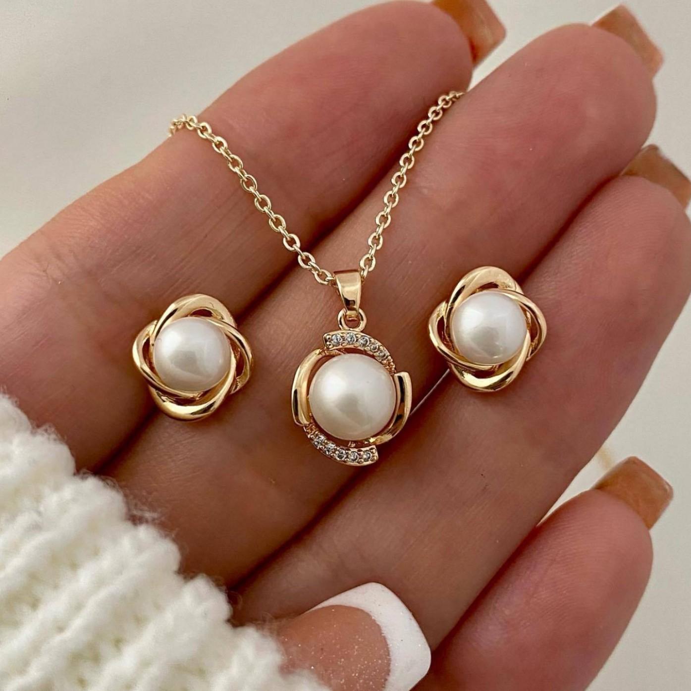 Европейский и американский нишевый набор из имитации жемчуга, серьги и колье, сладкий, простой и легкий дизайн, цветочные украшения