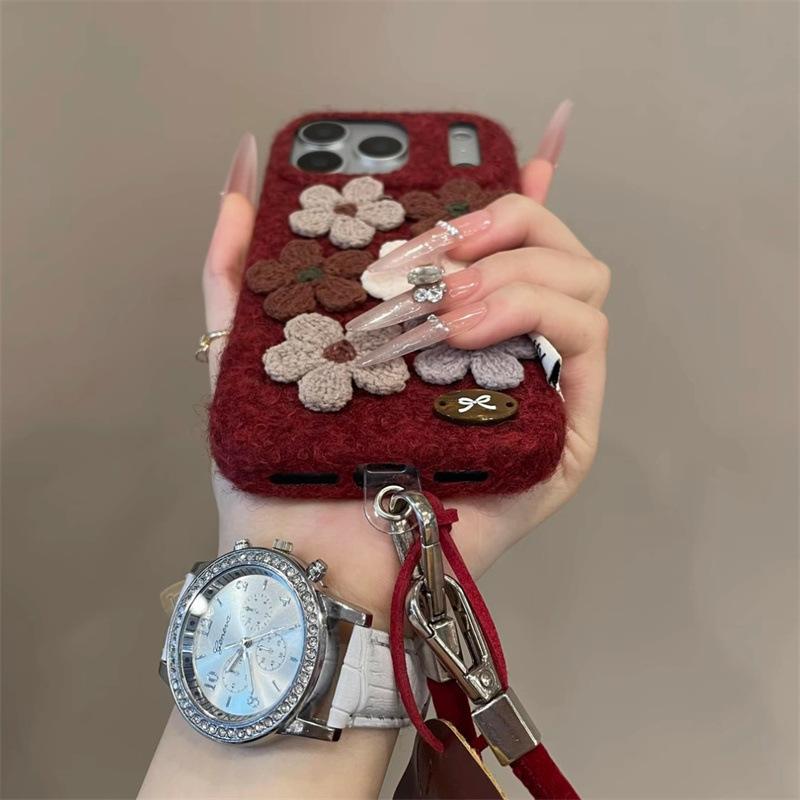 ins autumn and winter plush knitted flowers for iPhone17Pro mobile phone case Apple 16Pro retro 15Pro