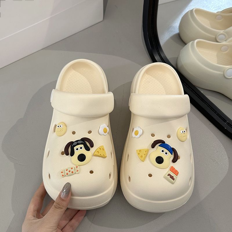 Internet Celebrities Popular Soft-soled Hole Shoes Women Wear Summer and Autumn Korean Version Hollow Bag Head Slippers Ins Tide
