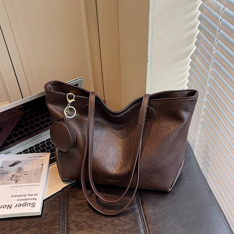 Large-capacity Bag Women's Autumn and Winter New Versatile Shoulder Retro Bag Texture Commuter Tote Bag