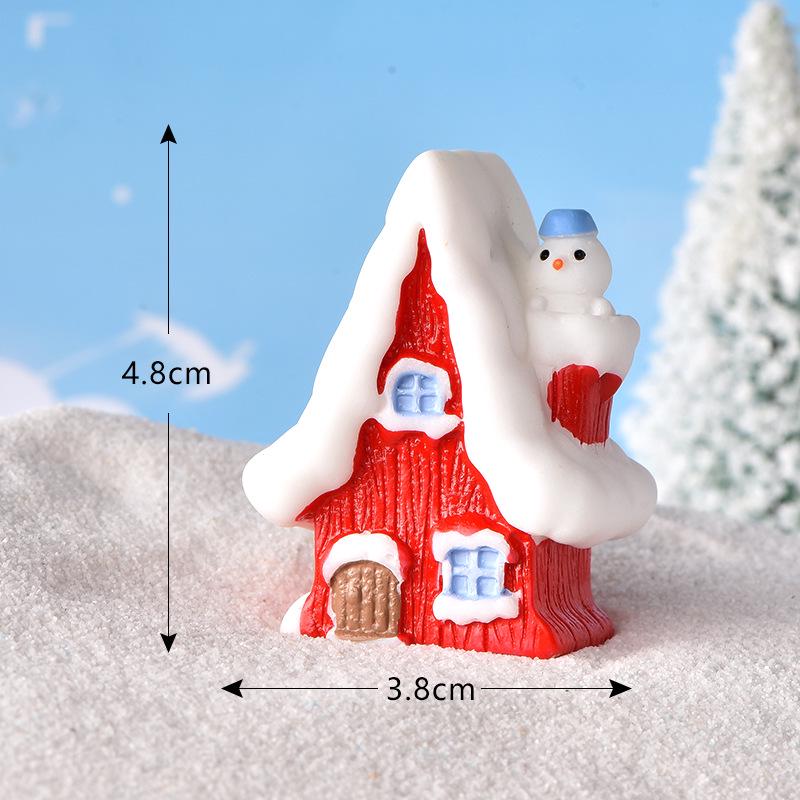 Christmas Cartoon Resin Santa & Snowman Couple Micro Landscape Ornaments