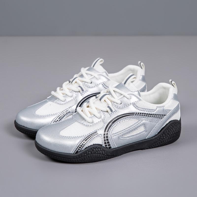 2025 popular spring low-top casual shoes women's fashion non-slip sports shoes student versatile mesh German training shoes