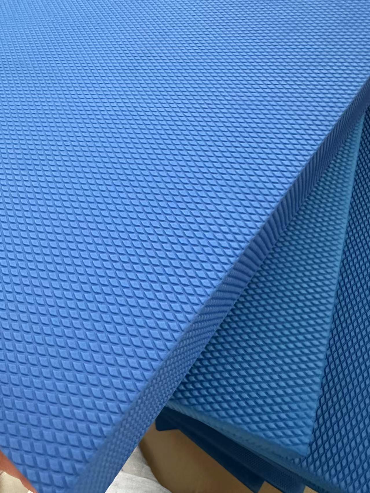 Thickened Non-slip EVA Yoga & Fitness Mat - Moisture-proof Outdoor Picnic Mat 30x45x5 cm синий