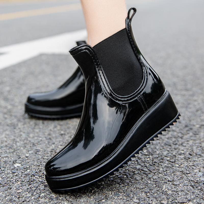 

Повышающие рост резиновые сапоги женские новые резиновые сапоги средней длины износостойкие нескользящие водные сапоги на толстой подошве водные сапоги короткие резиновые сапоги модные 39 чёрный