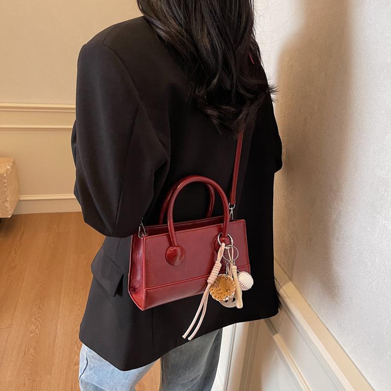 Premium Texture Foreign Style Handbag Bag Women'S Fashion Versatile Work Commuter Messenger Bag Small Bag