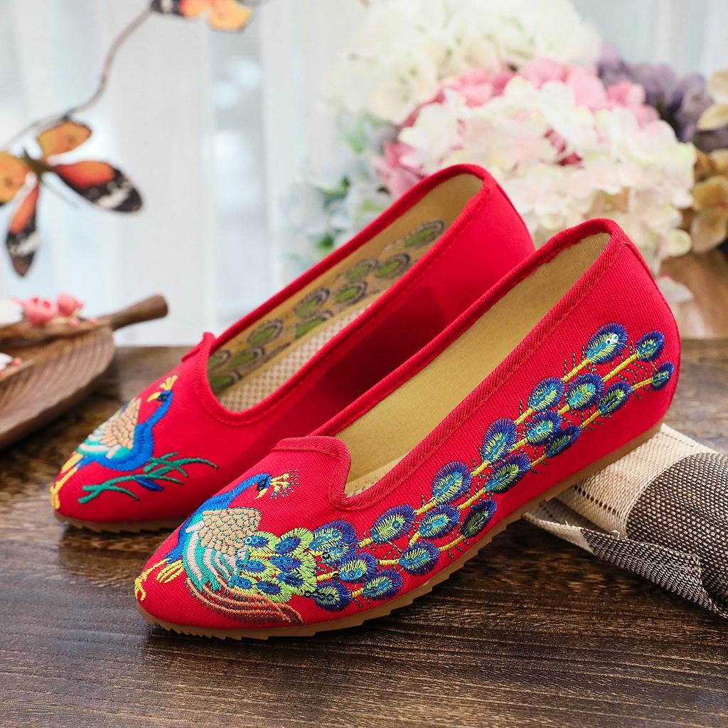 Pointed Shoes, Single Shoes, Sequined Peacock Embroidered Flowers, Ethnic Style Embroidered Cloth Shoes, Spring and Summer Low-heeled Women's Shoes