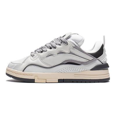 Încălțăminte pentru bărbați – Adidaşi