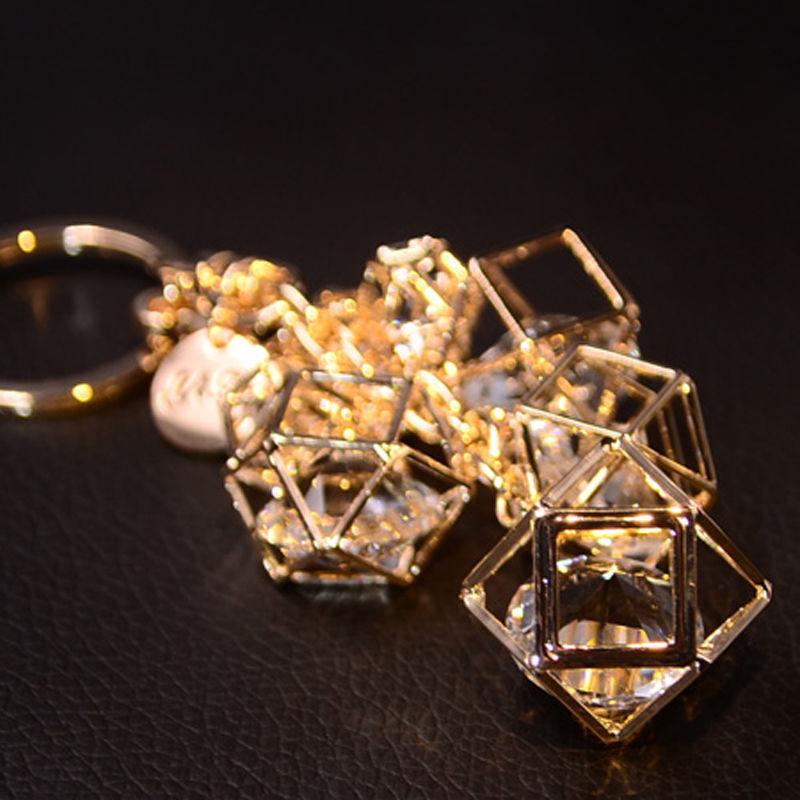 Romb Kristallkula Bil Nyckelring: Söt Kreativ Väskberlock & Nyckelring i Metall för Kvinnor - Cirkelformad Hörlursfodral Liten Gåva