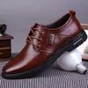 Weiches Leder Weiche Sohle Frühling und Sommer Herren Lederschuhe Business Casual Schuhe Herren Runde Spitze Schnürung Werkzeugschuhe