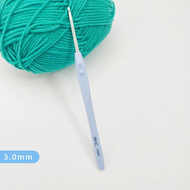 1pc 1.5-6mm Blue Crochet Hook Soft Plastic Handle Aluminum Knitting Needle for Women Adults Kids Children Beginners