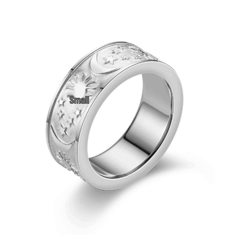 Titanium Steel Ring: Fashionable Men's Stainless Steel Hand Jewelry in European and American Styles.