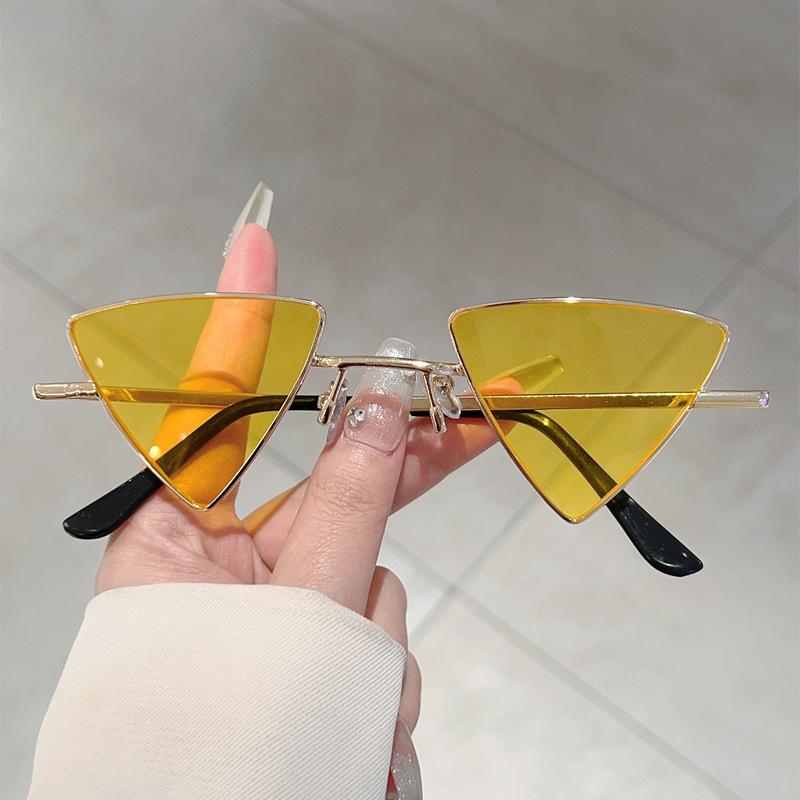 

Y2K Metal Triangle Sunglasses Women Men Luxury Vintage Punk Hip Hop Party UV400 Sun Glasses Designer Brand