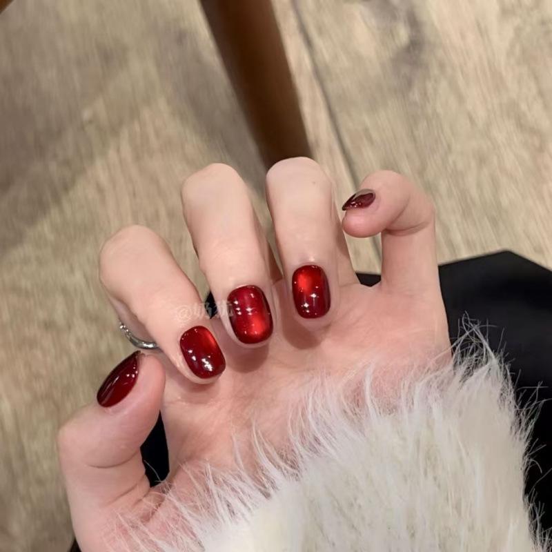 Ruby Handmade Retro Bull's Blood Red Glass Beads Cat Eye Nails Whitening Manicure