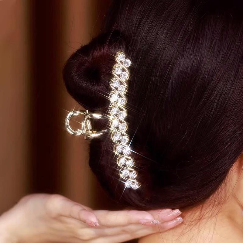 

Elegant Sparkling Diamond Hair Claw Clip - Chic Accessory for Women