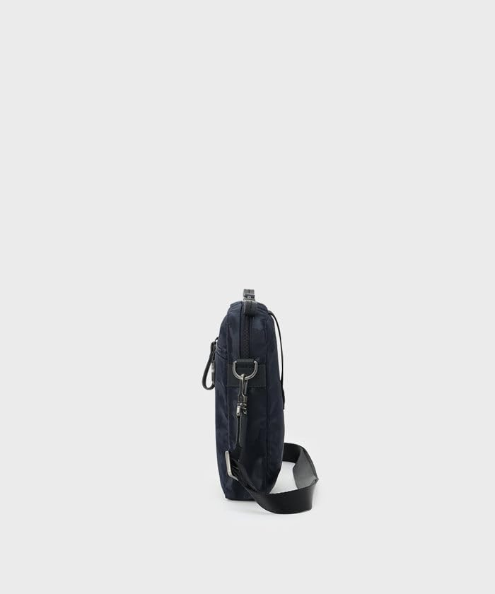 Hunting World Utility Camo Shoulder Bag in Navy