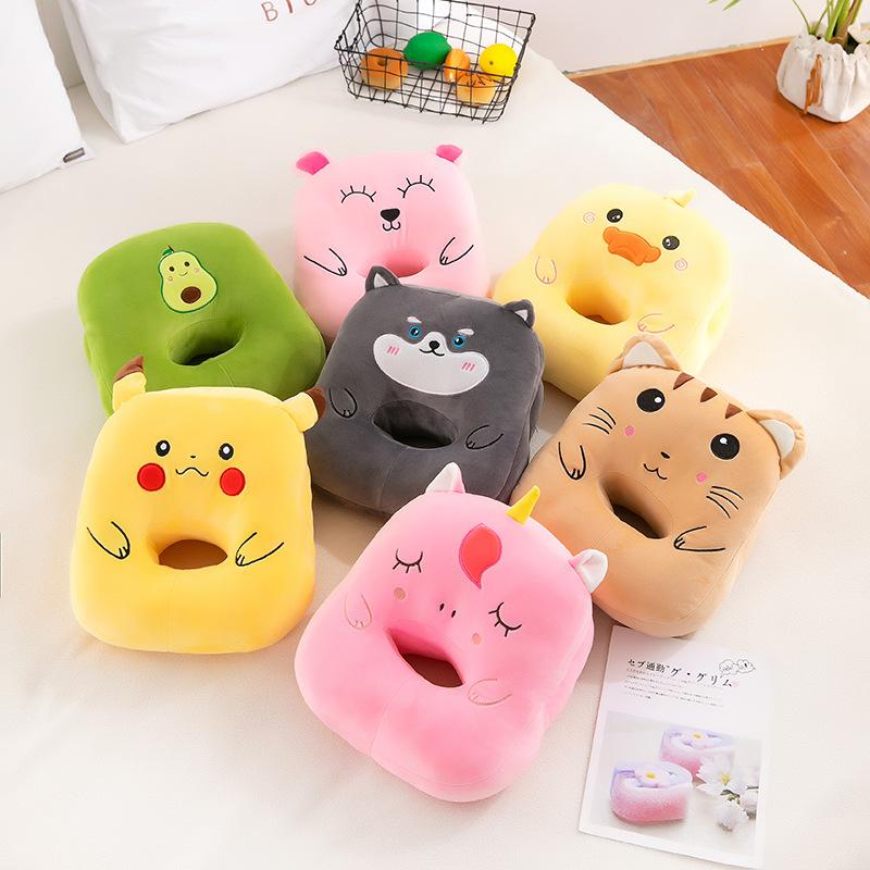 Nickerchenkissen, Dekokissen, Grundschüler können eingreifen, Sich auf das Kissen legen, Büro-Mittagspausenkissen, Kinder liegen auf dem Tisch-Artefakt