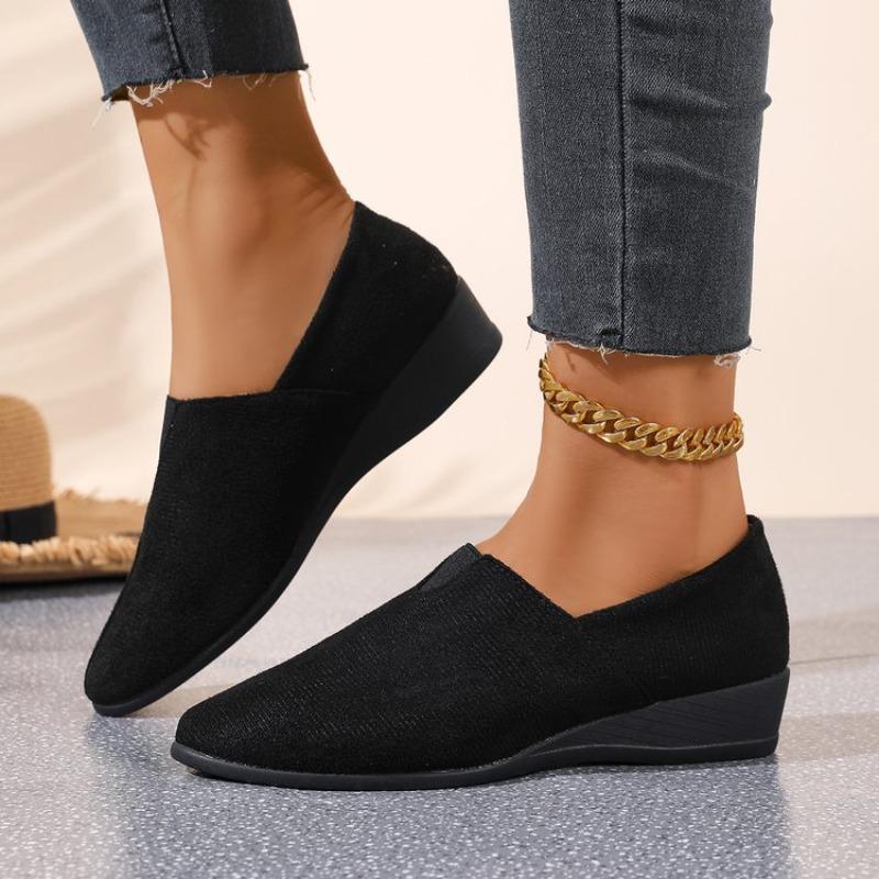 Suede Loafers Women Round Toe Toe Slip-on Walk Shoes Ladies Daily Lightweight Office Commuting Flat Shoes Woman