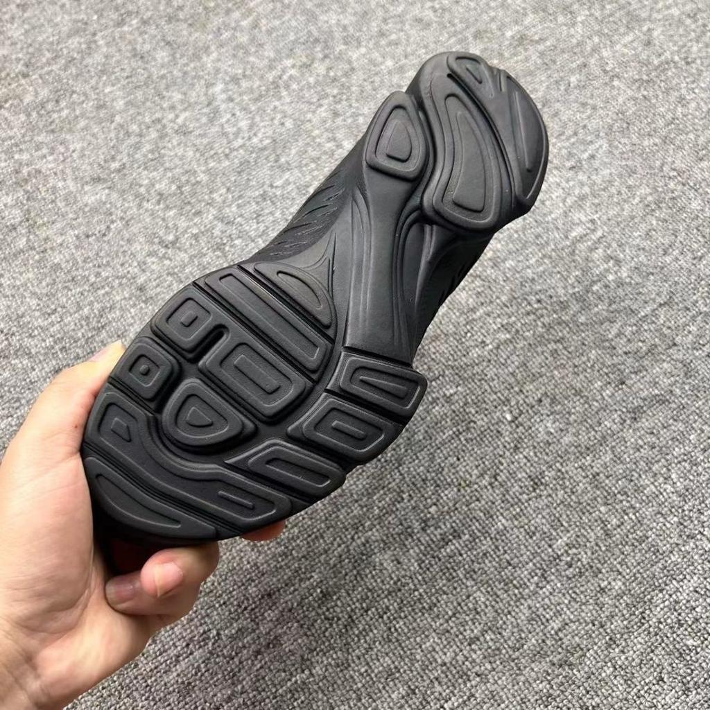 Trendy Luxury Athletic Shoes Men Hiking Running Walking Breathable Mesh Sneakers Outdoor Training Replicas Brand High Quality