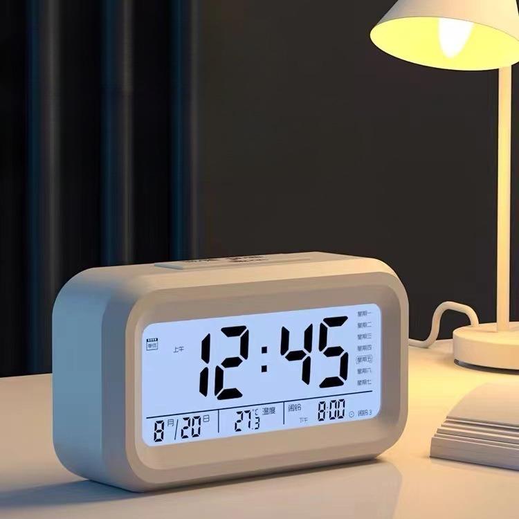 1Pc Charging Alarm Clock with Multiple Functions, Can Tell The Time on The Hour, Student Children's Bedside Rise Music Alarm with Voice Clock