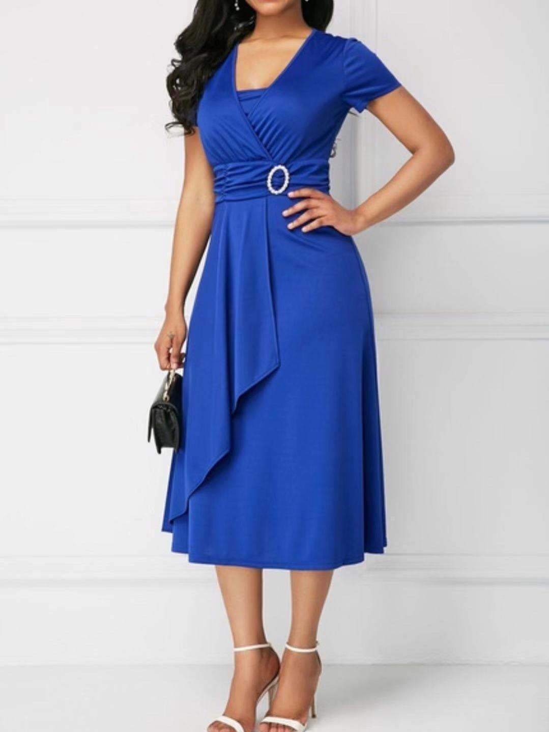 

Asymmetrical V-Neck Evening Dress with Fashion-Forward Flair 3XL