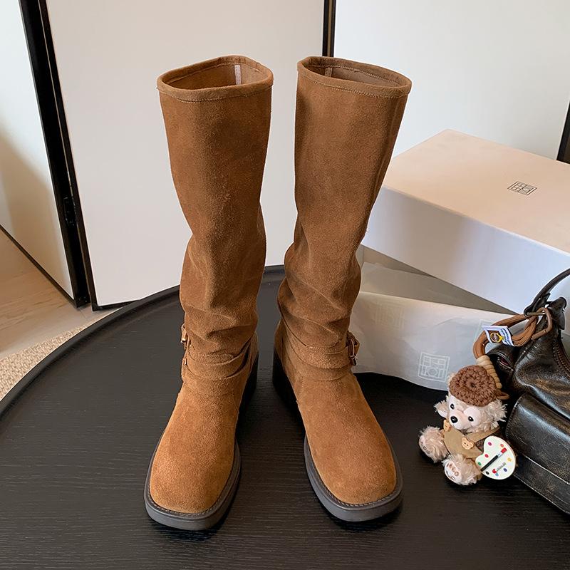 

Autumn and winter European and American wind cow anti-velvet stacking boots~ round head sleeve belt buckle thick heel medium heel large size med 39 темно-коричневого