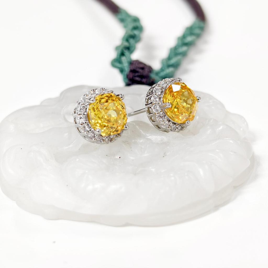 Gusen Exquisite High-Carbon Diamond & Yellow Zircon Ring and Earring Set