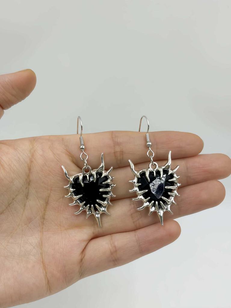 Gothic Heart Thorns Dangle Earrings - European/American Trendy Style