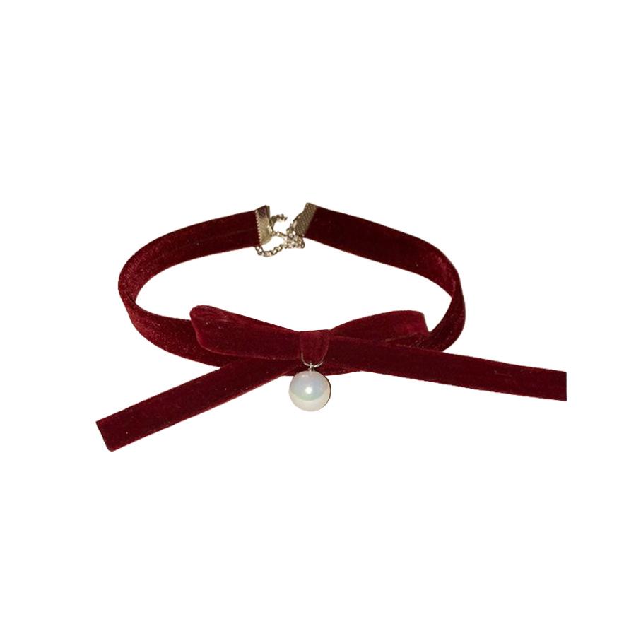 Retro Bow Knot Faux Pearl Clavicle Necklace - Autumn/Winter High-End Hong Kong Style