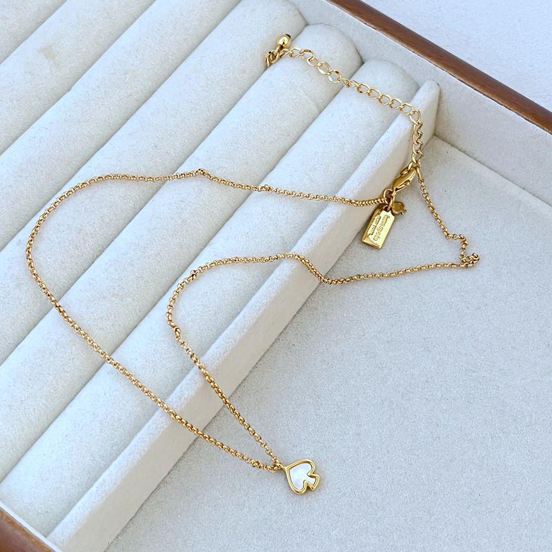 Elegant European & American Shell-Inlaid Spade Metal Necklace