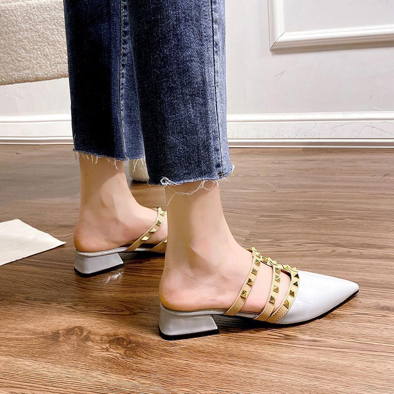 French Niche Pointed Fairy Wind Slope Heel Bag Head Cool Slippers Female 2025 Summer New Outer Wear Rivet Flat Sandals