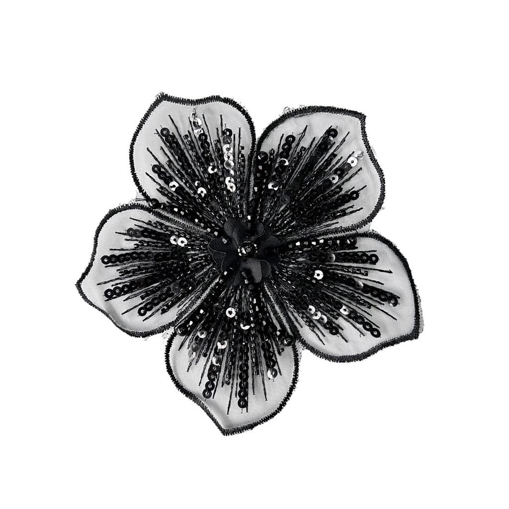 Elegante gestickte Blumenapplikation Blumenaufnäher Schöner Aufnäher Geeignet für Modebegeisterte und Designer Geschenk