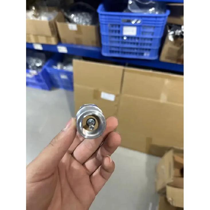

4pcs S8319-01560 Original Odometer Sensor 24V 8P for Hino J08E P11C truck parts