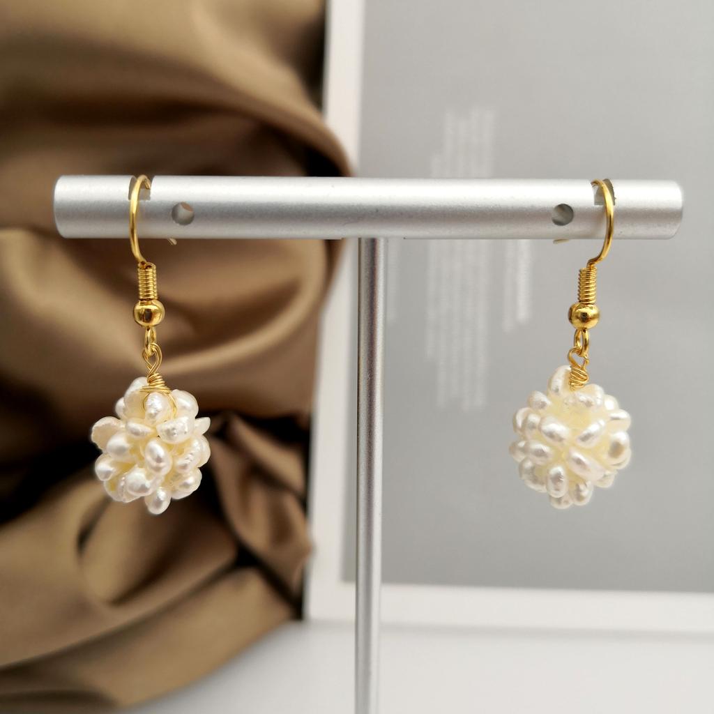 South Korea's new freshwater pearl women's earrings, retro magazine natural millet ball beads temperament round earrings women