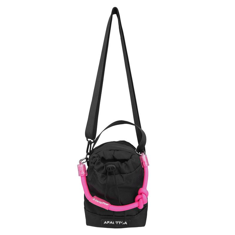 

New high-value outdoor mountaineering multi-purpose messenger kettle bag, women s cycling, leisure walking, lightweight mobile phone bag чёрный